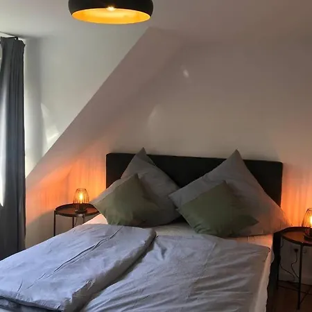 Apartment Frankfurt, Renoviert, 65qm Dg Bergisch Gladbach