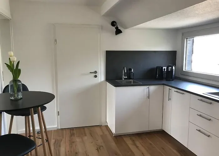 아파트 Frankfurt, Renoviert, 65qm Dg 베르기슈글라트바흐