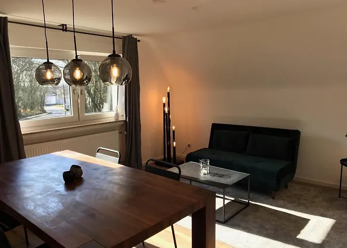 Frankfurt, Renoviert, 65qm Dg 아파트 *