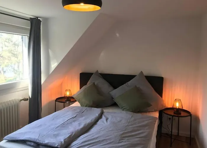 아파트 Frankfurt, Renoviert, 65qm Dg 베르기슈글라트바흐